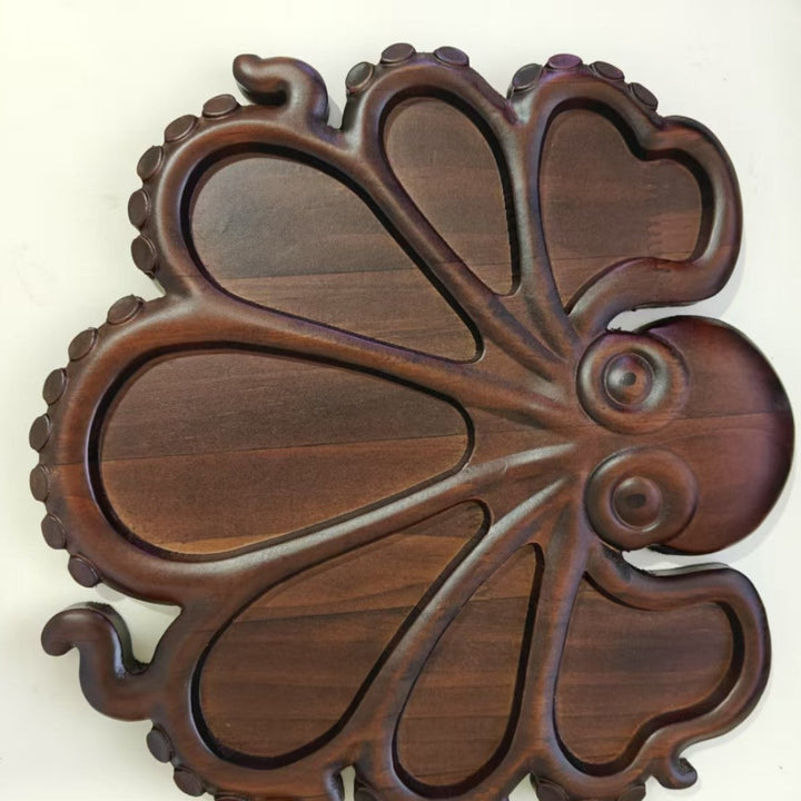 Decorative serving platter in the shape of a turtle