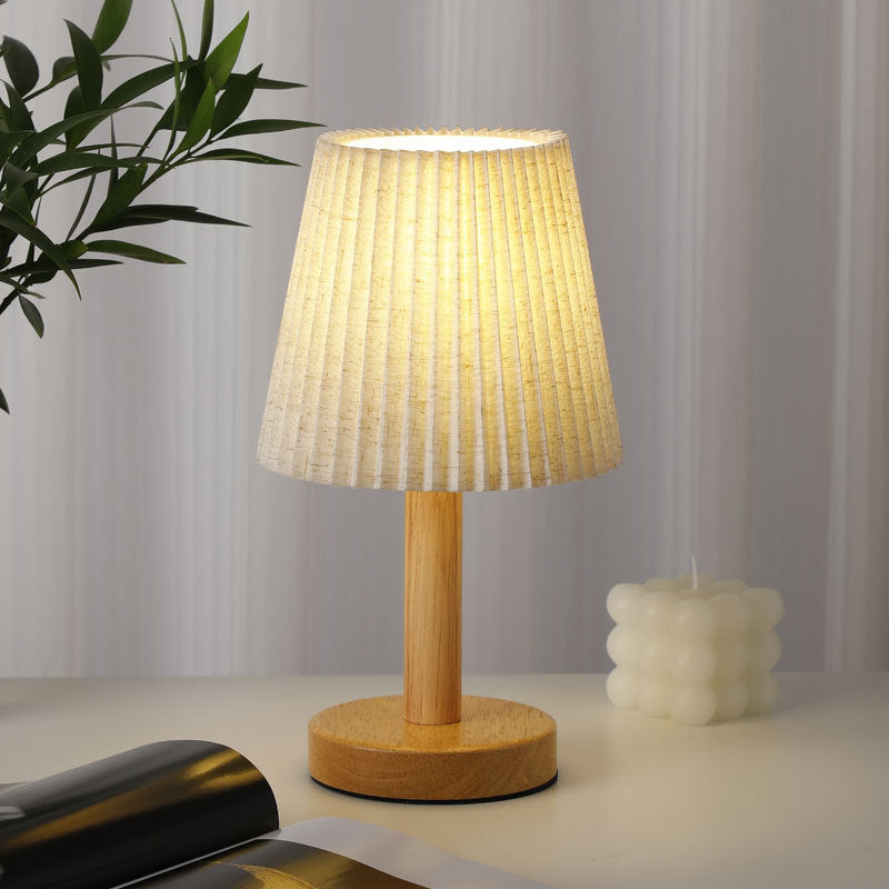 Nordic Minimalist Table Lamp made of solid oak with pleated fabric shade