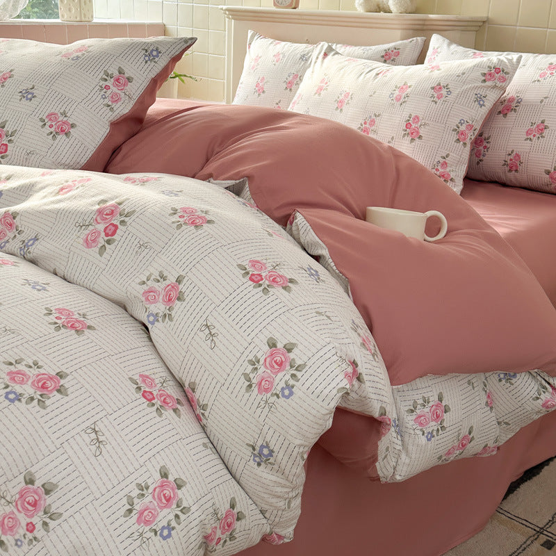 Playful Bear-Themed Bedding Set