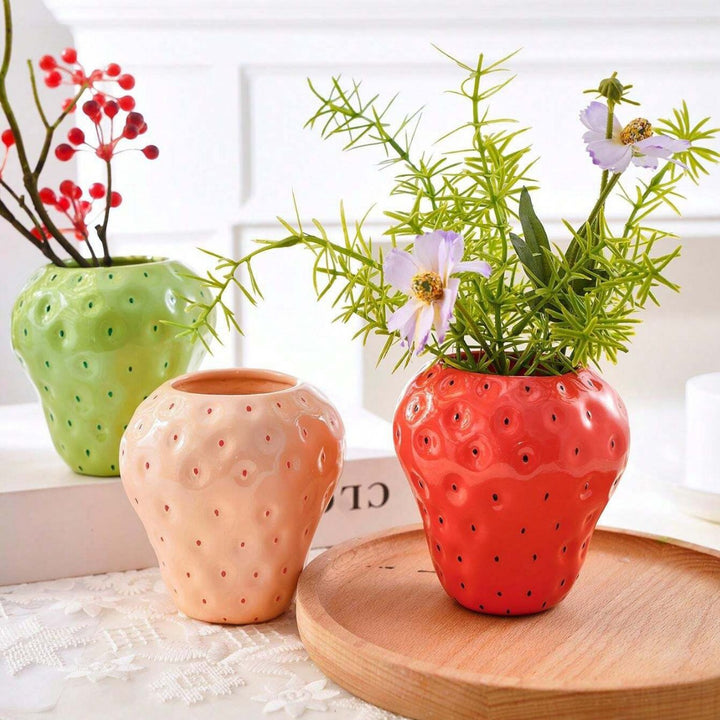 Home Decorative Strawberry Shaped Pot