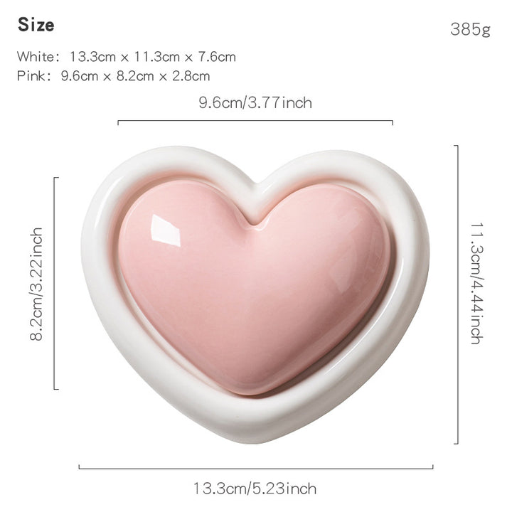 Heart-shaped decorative bowl