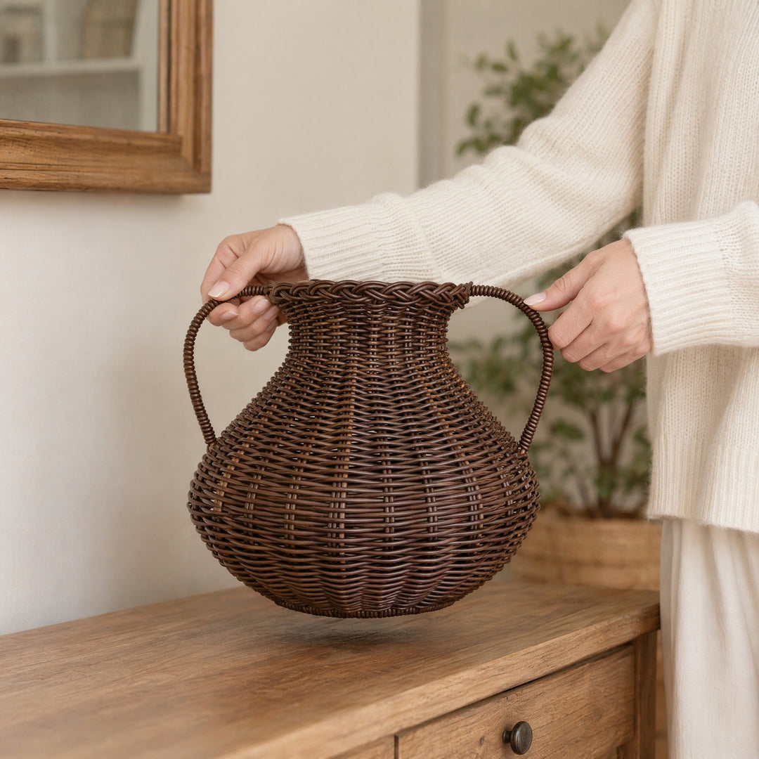 Deko-Vase Made of Rattan