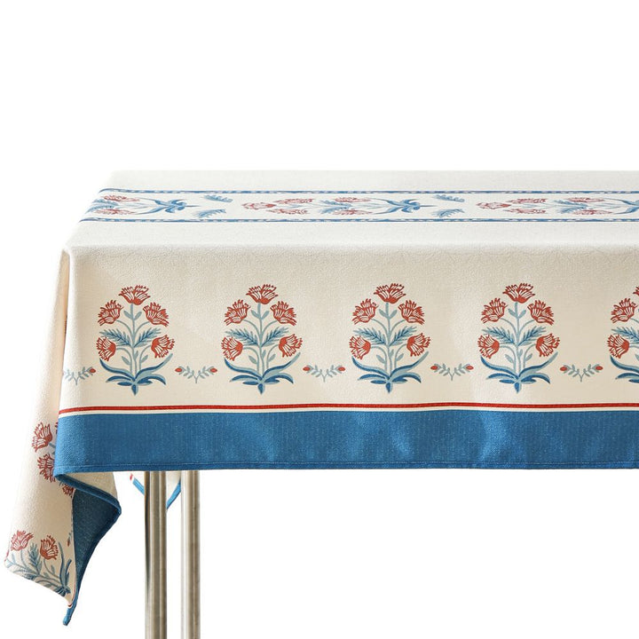 Water-repellent rectangular tablecloth with paisley pattern and coated cotton look