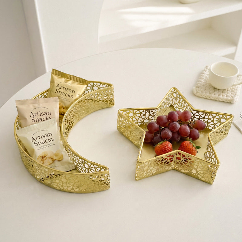 Elegant metal candle holder