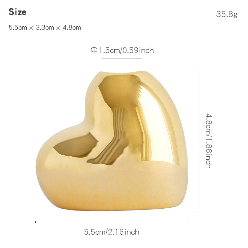 Elegant Decorative Heart Figure