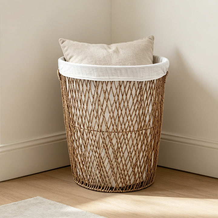 Decorative laundry basket with lid