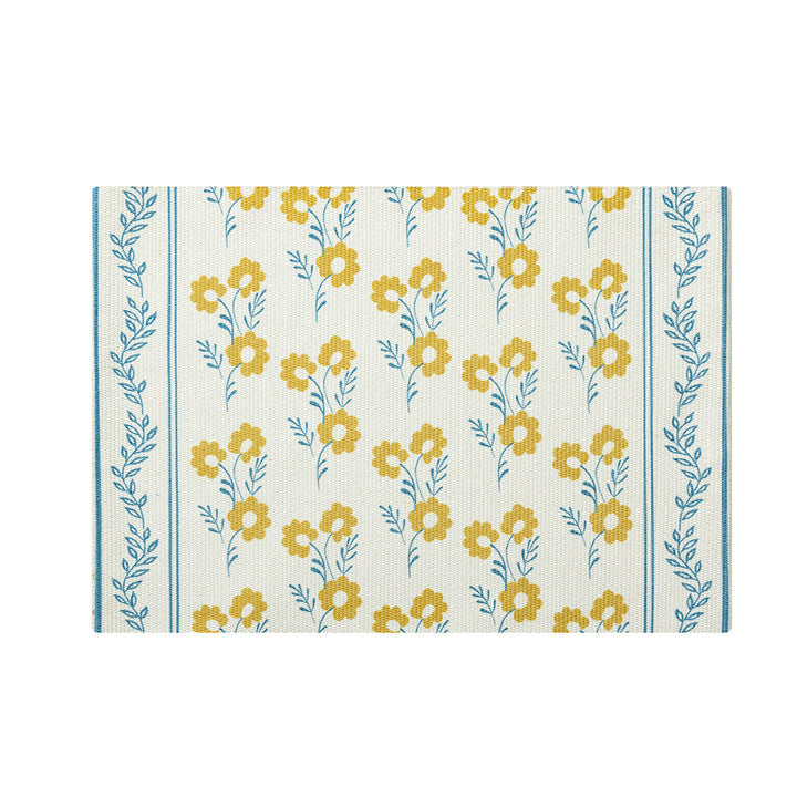 Floral woven bath mat with jacquard structure, absorbent cotton surface and non-slip underside