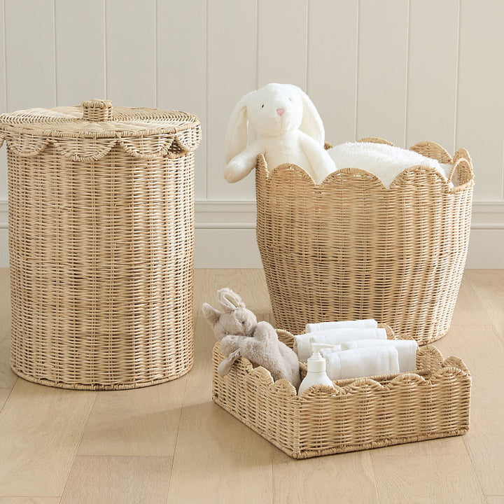 Stylish organizer basket with wavy edge