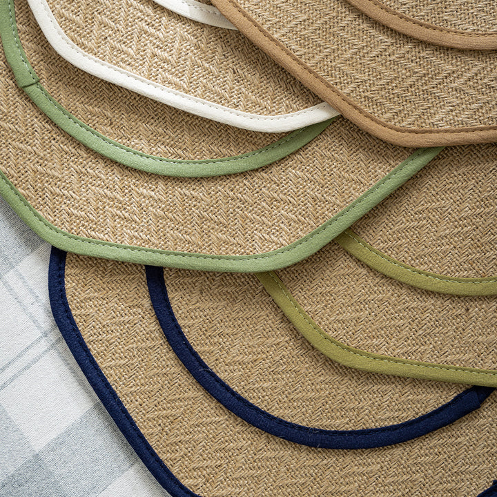 Round sisal scratching mat with octagonal edge and non-slip underside