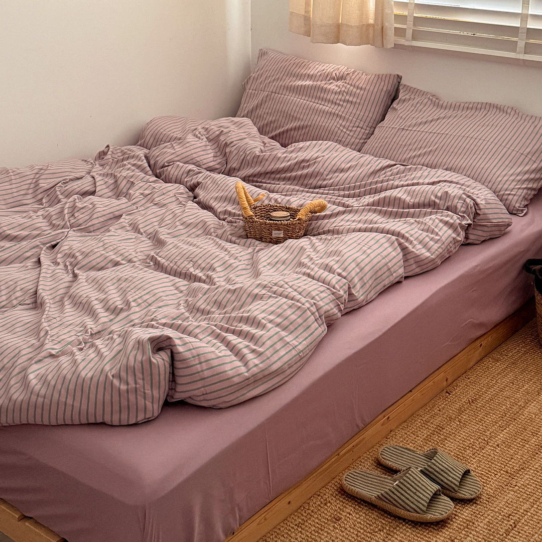Decorative Striped Bed Linen Set Avarnia