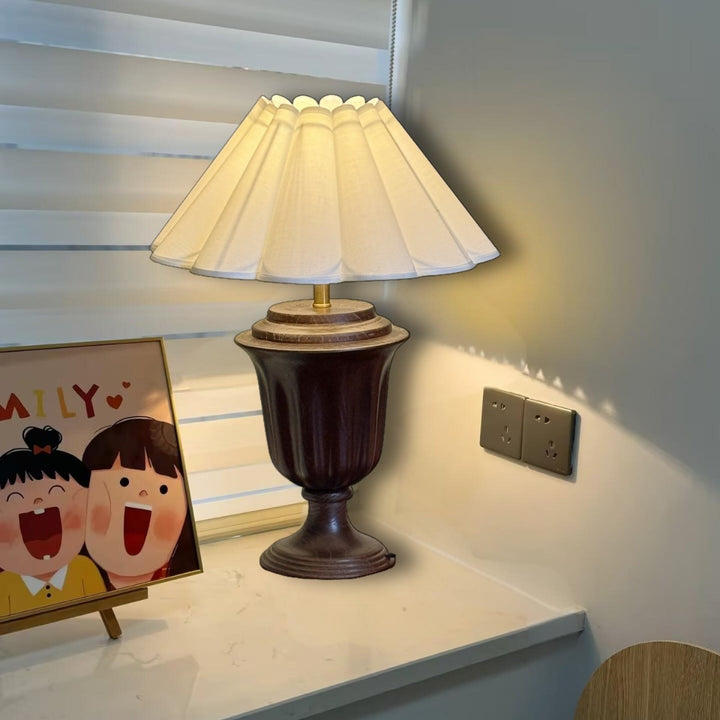 Classic Vintage Table Lamp
