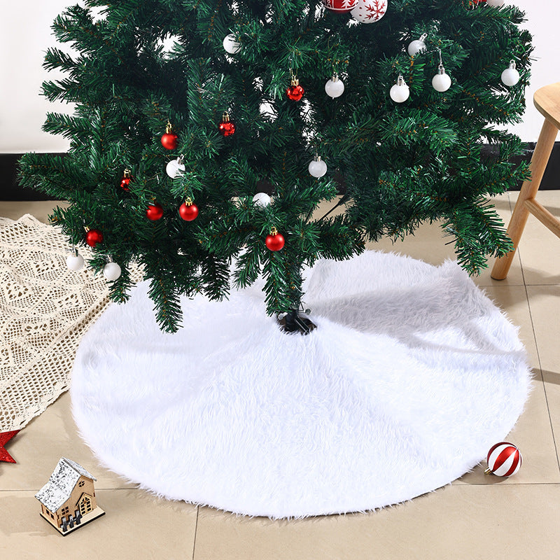 Stylish Christmas tree skirt made of plush