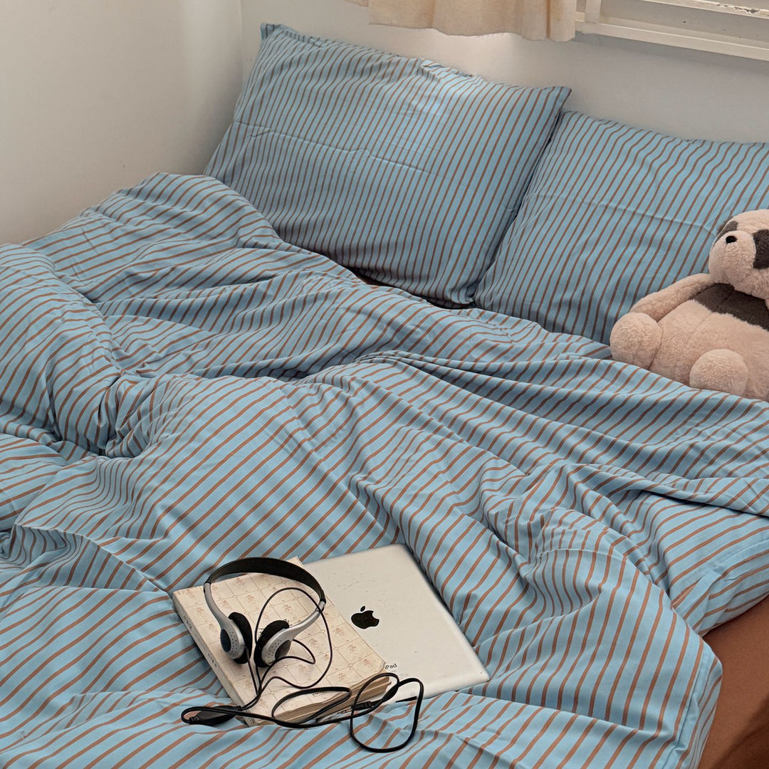 Decorative Striped Bed Linen Set Avarnia