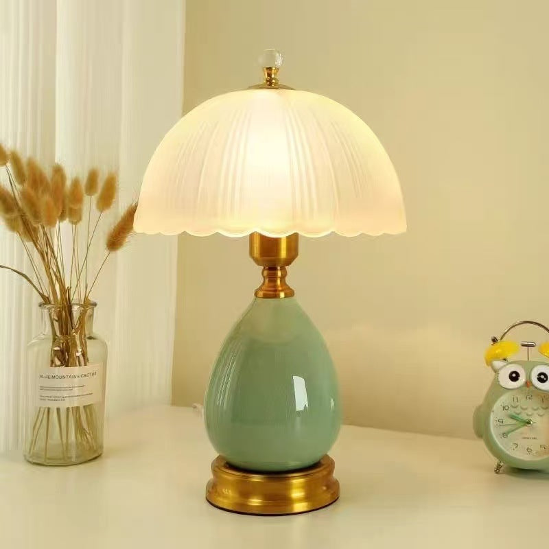 Decorative table lamp