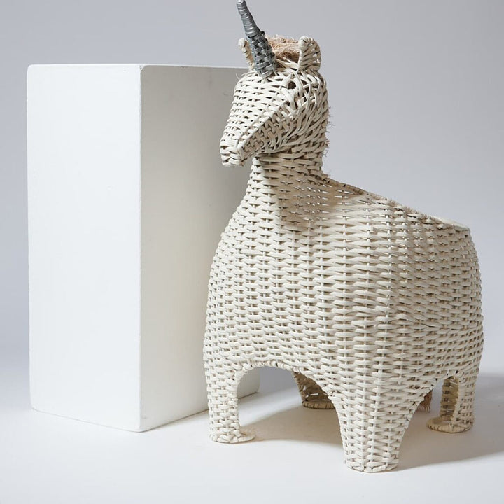 Playful decoration basket in unicorn design