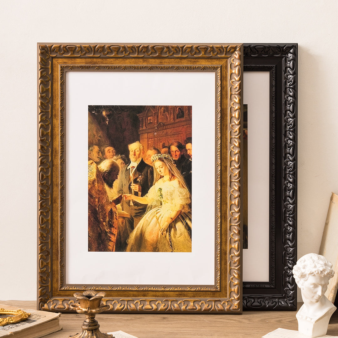 Ornate Vintage Picture Frame for Home Display