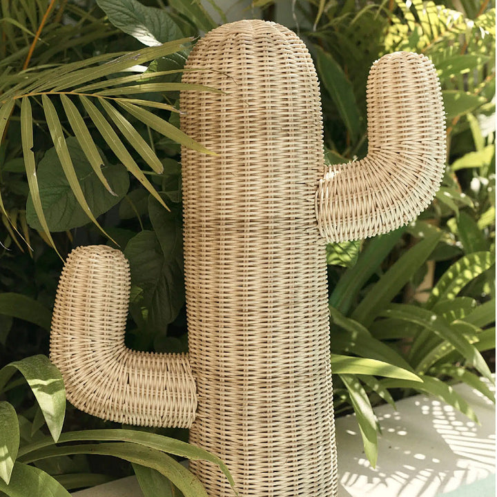 Decorative basket in the shape of a cactus
