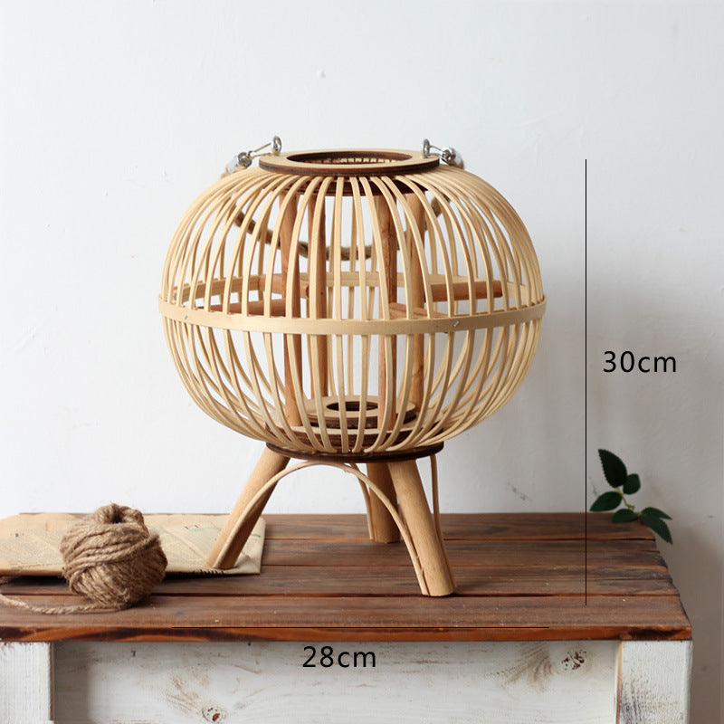 Stylish hanging lamp made of natural material