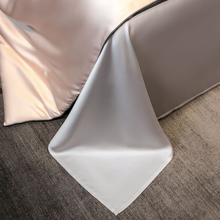 Decorative Luxurious Silk Bedding Set Avarnia