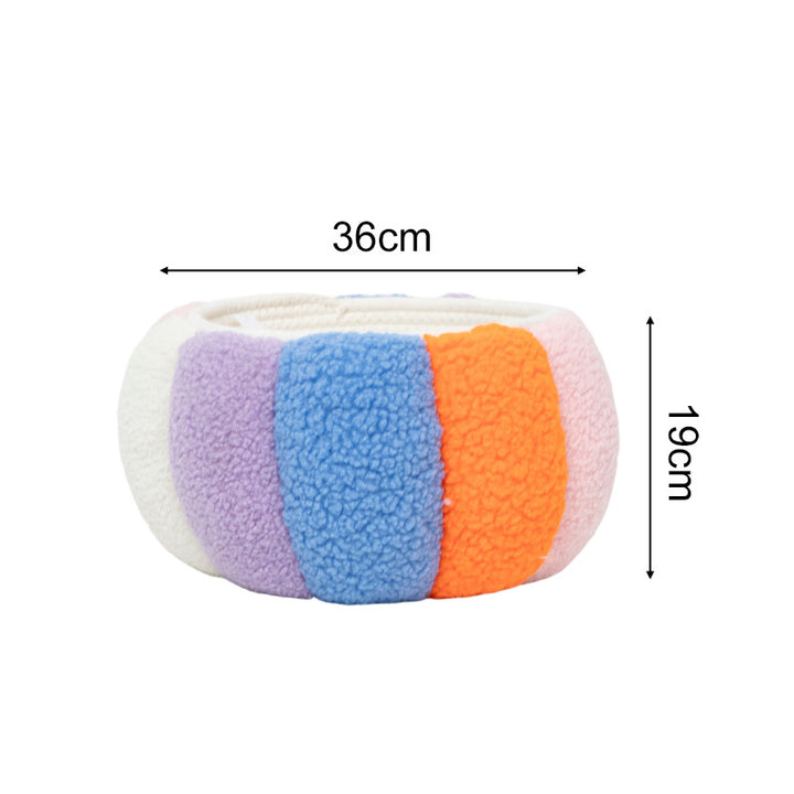 Cozy storage basket made of soft fleece