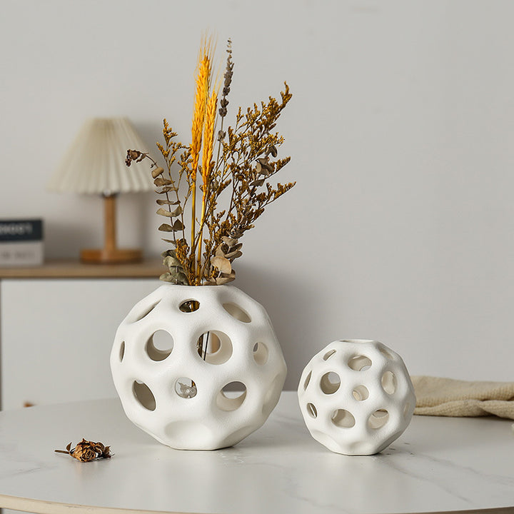 Decorative sculptural vase