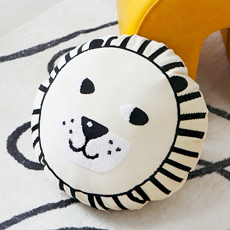 Lion-Themed Decorative Throw Pillow