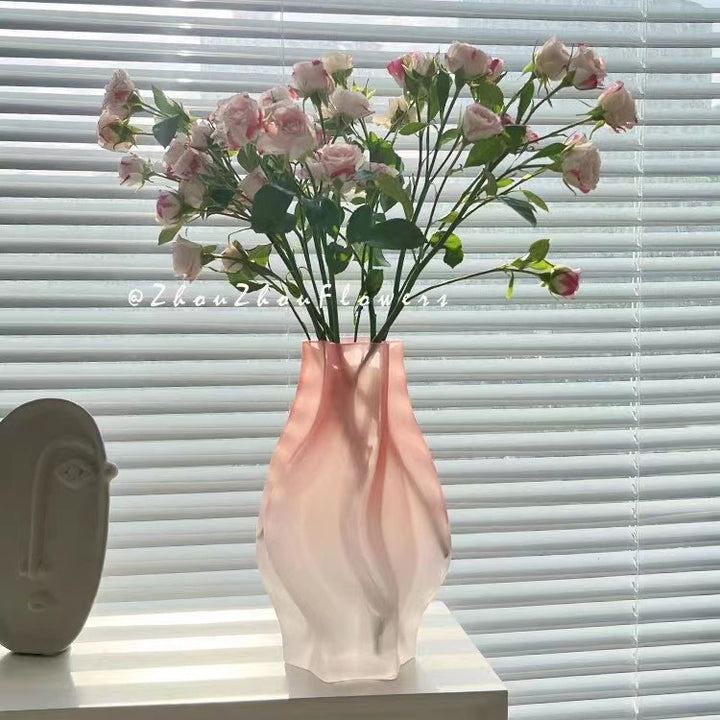 Elegant Flowing Design Vase