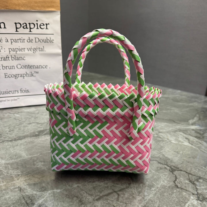 Handcrafted basket bag in stylish design