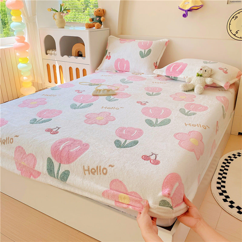 Soft Plush Cartoon-Themed Bedspread