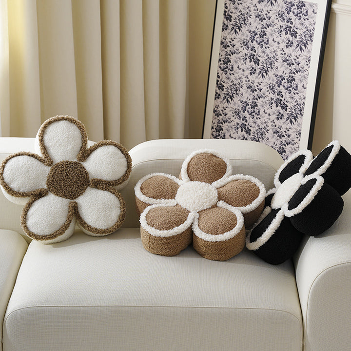 Flower-shaped short-pile bath mat made of soft tufting with non-slip backing