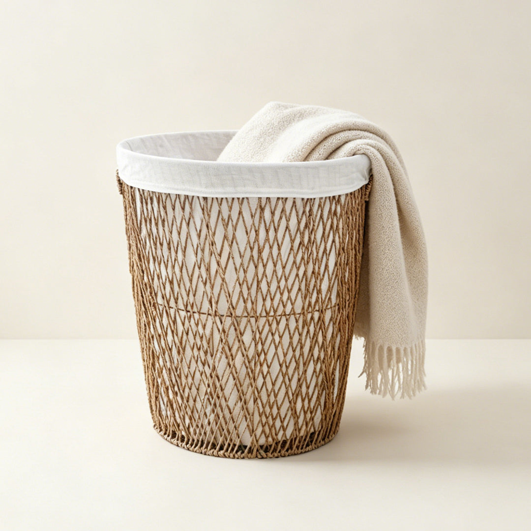 Decorative laundry basket with lid