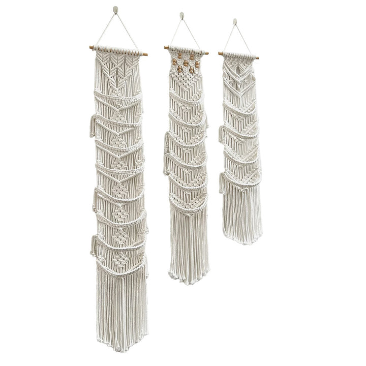Macramé Wall Hanging with Intricate Pattern