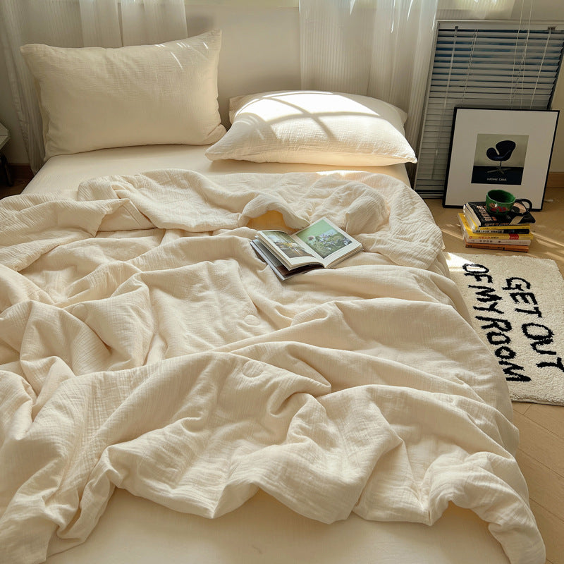 Decorative Soft Textured Bed Blanket Avarnia