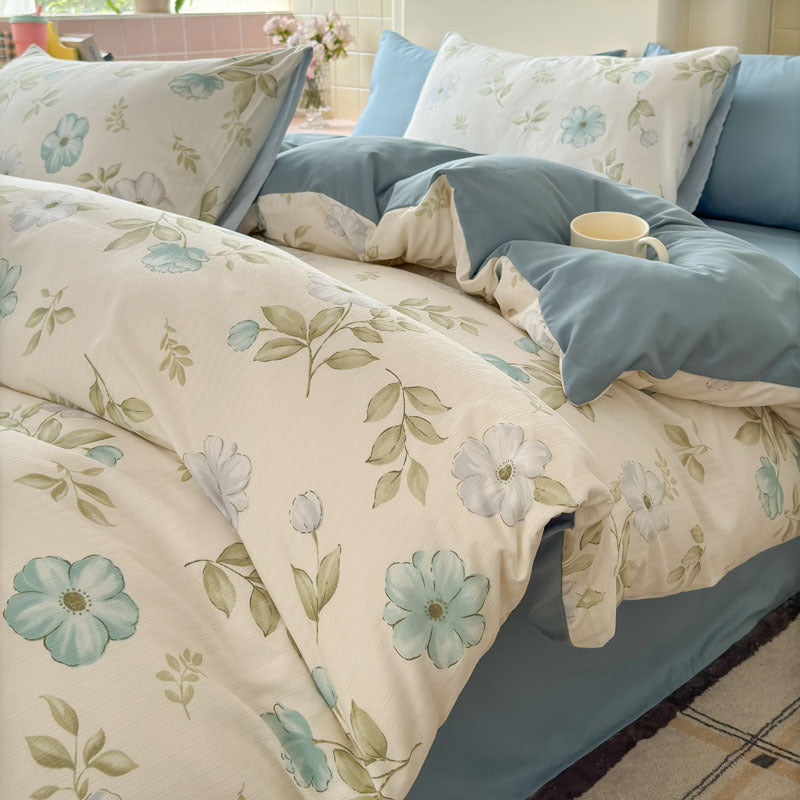 Playful Bear-Themed Bedding Set