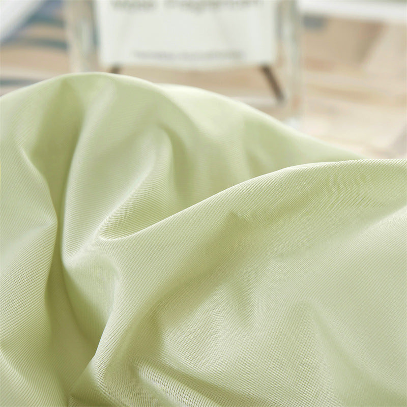 Decorative Versatile Reversible Comforter Set Avarnia
