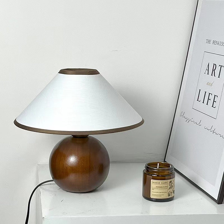 Decorative table lamp