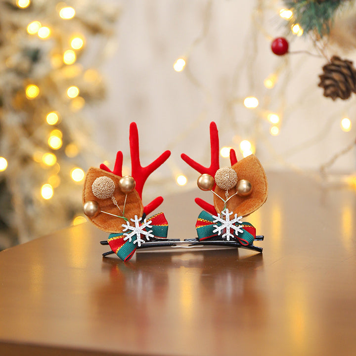Adorable Holiday-Themed Pet Hat