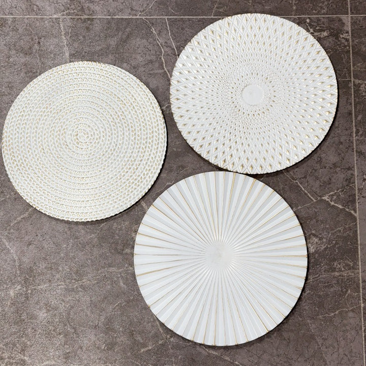 Decorative Embossed Placemats Set