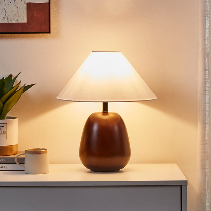 Stylish ceramic table lamp