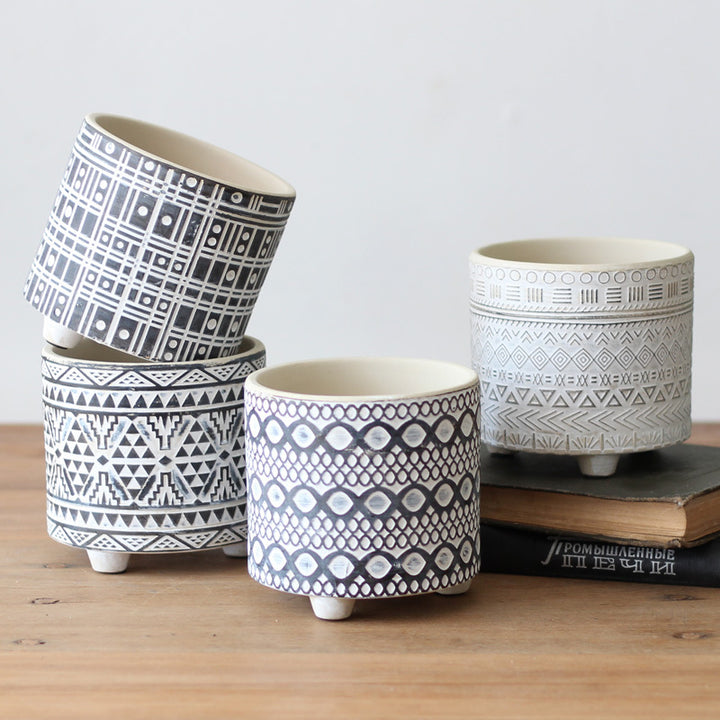 Decorative plant pot with geometric pattern