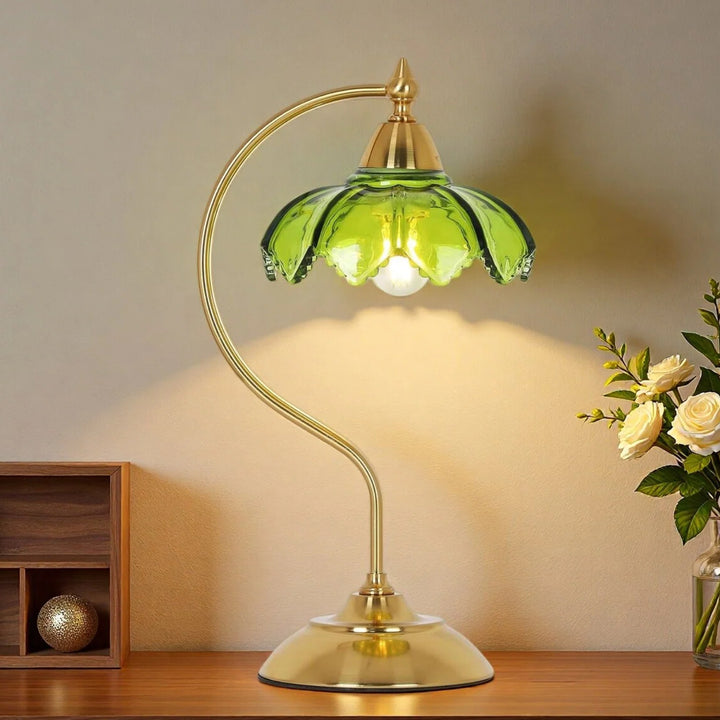 Artistic floral table lamp