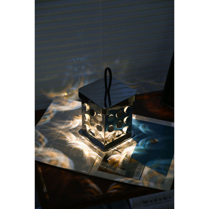 Decorative pendant lamp