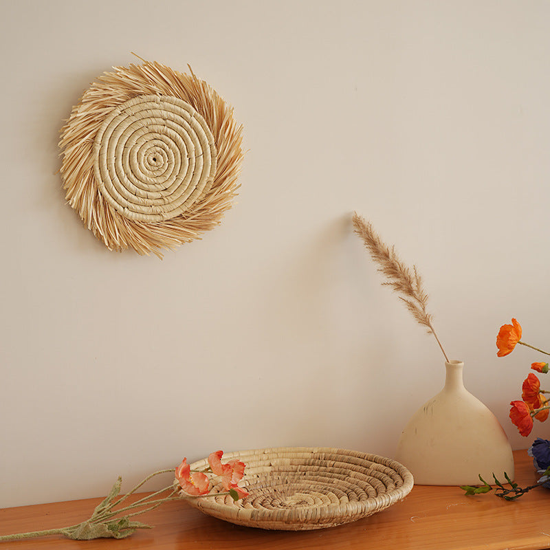 Decorative table mat made of seagrass