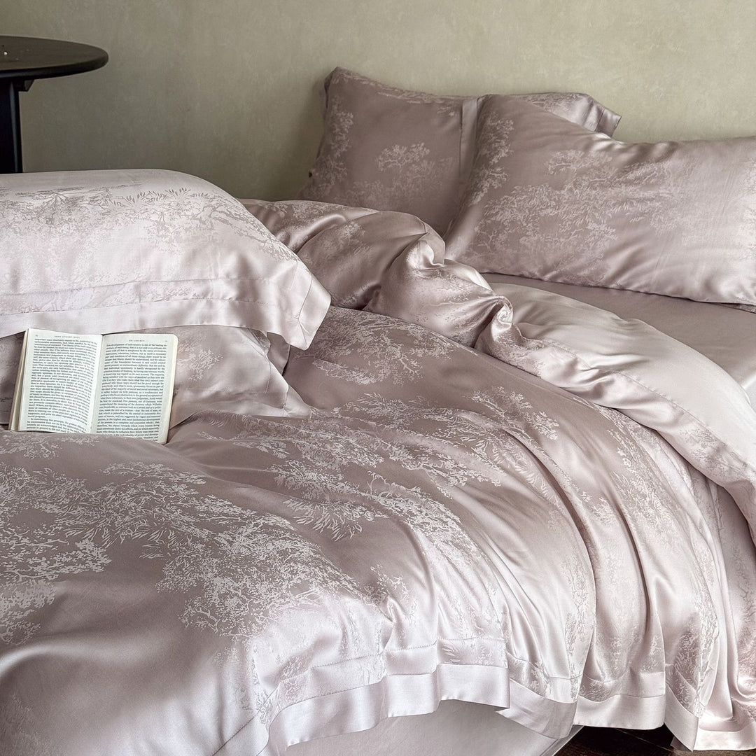Decorative Luxurious Floral Patterned Satin Bedding Set Avarnia