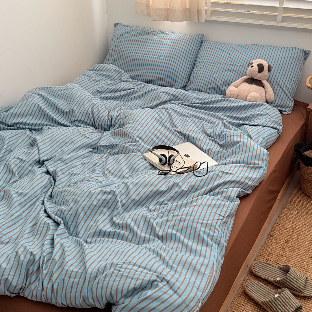 Decorative Striped Bed Linen Set Avarnia