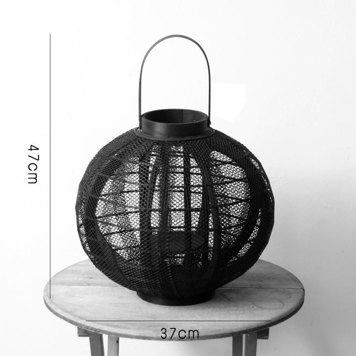 Elegant metal lantern with net design