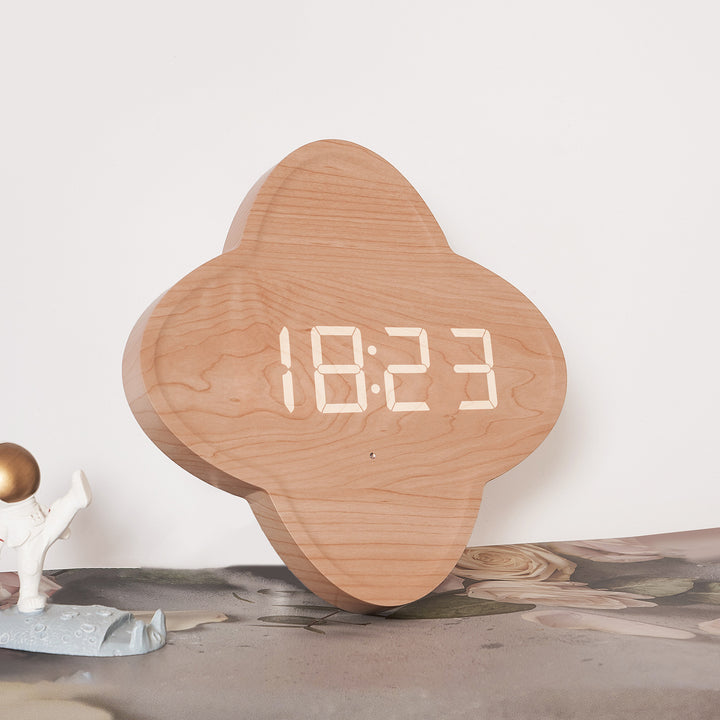 Designer table clock