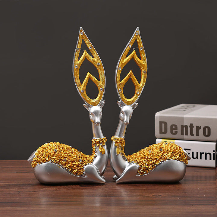 Elegant and artistic antler decorative figures