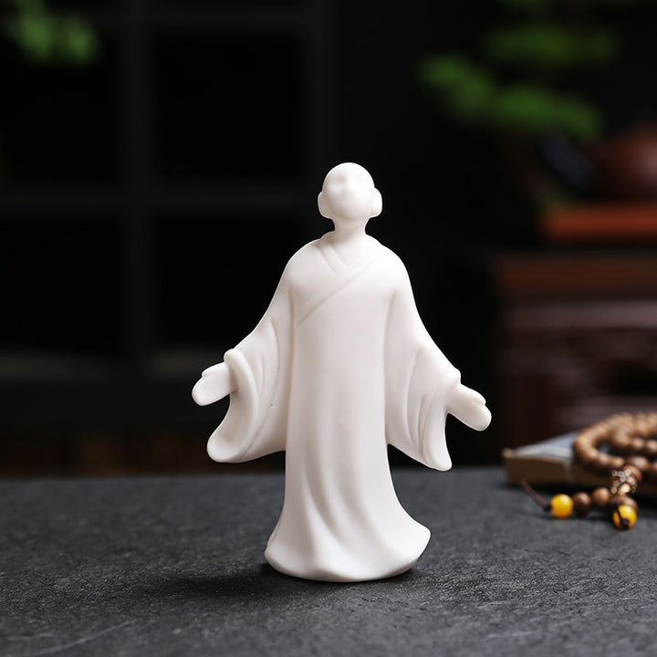 Elegant and modern Feng Shui sculpture