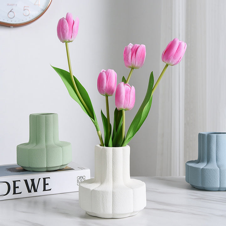 Decorative flower vase